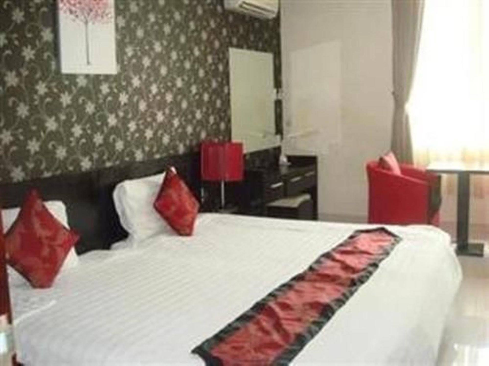 Trung Son Hotel Хошимин Екстериор снимка