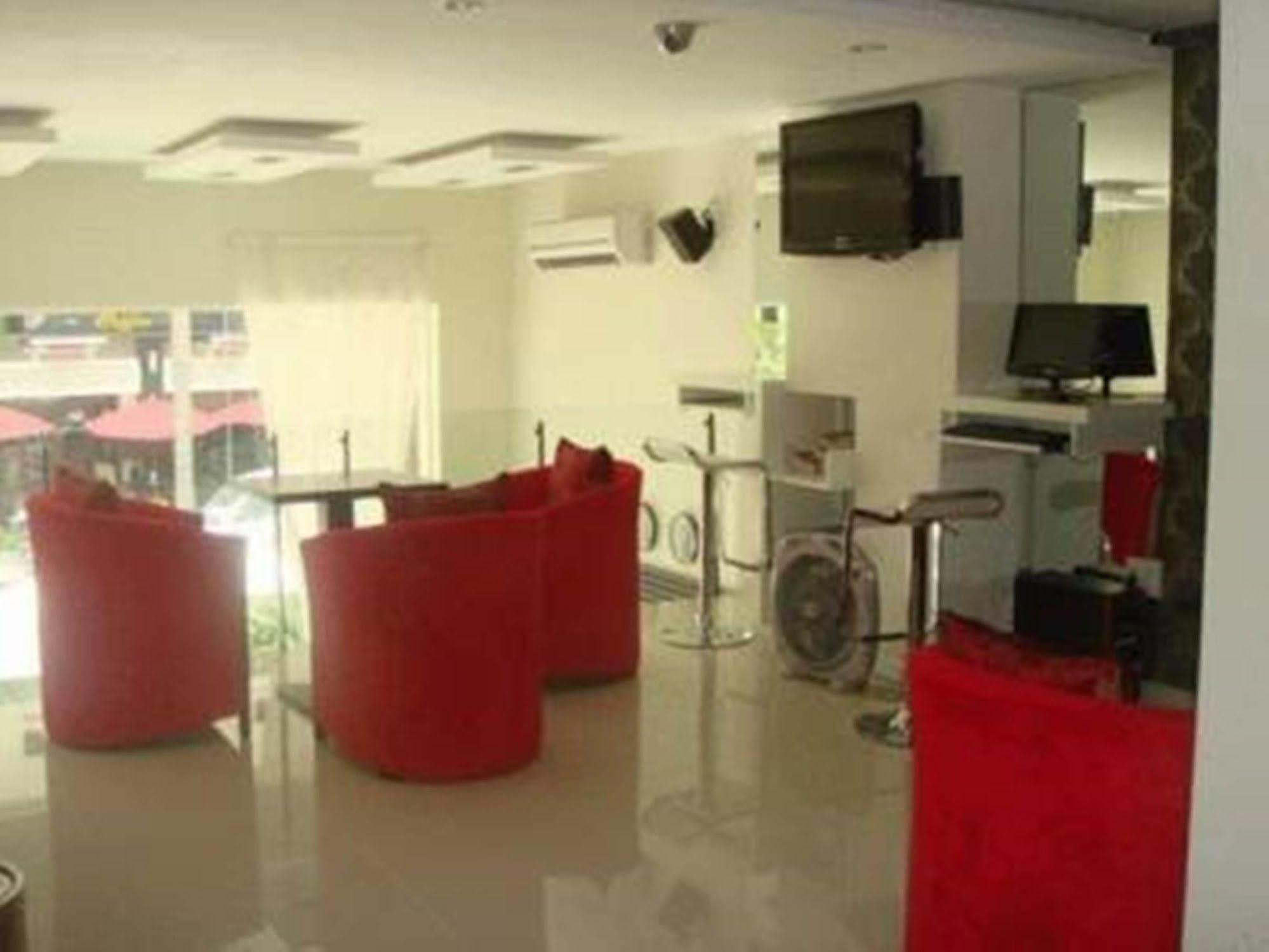 Trung Son Hotel Хошимин Екстериор снимка